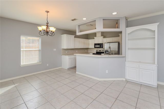 2318 Luzius Dr, Corpus Christi, TX 78418