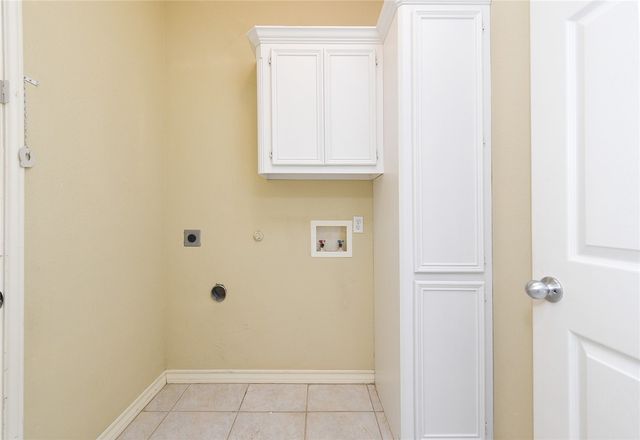 2318 Luzius Dr, Corpus Christi, TX 78418