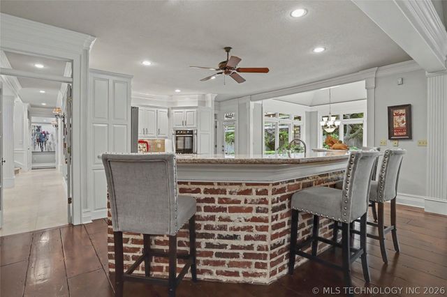 10106 S Maplewood Avenue, Tulsa, OK 74137