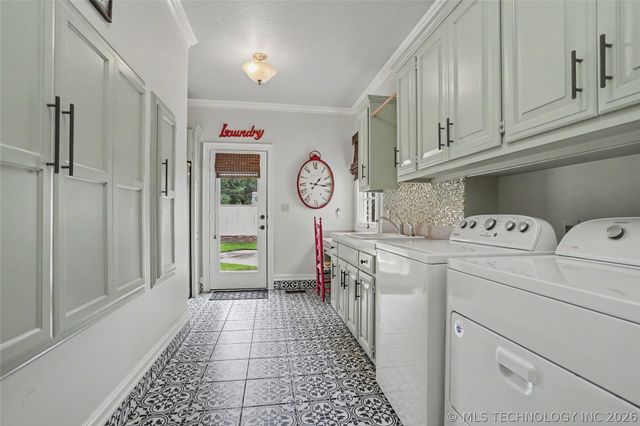 10106 S Maplewood Avenue, Tulsa, OK 74137