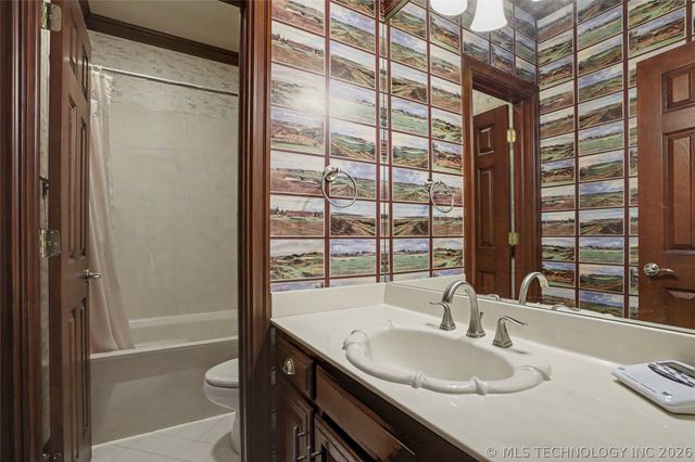 10106 S Maplewood Avenue, Tulsa, OK 74137