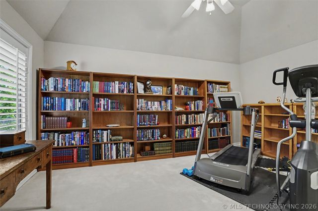 10106 S Maplewood Avenue, Tulsa, OK 74137