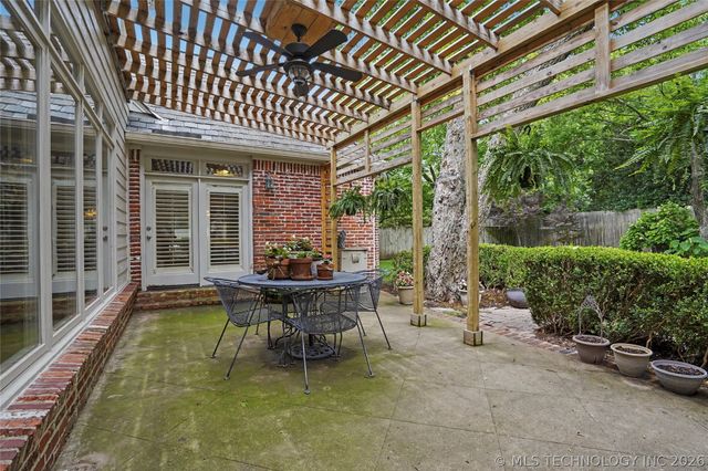 10106 S Maplewood Avenue, Tulsa, OK 74137
