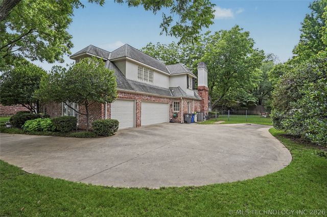 10106 S Maplewood Avenue, Tulsa, OK 74137