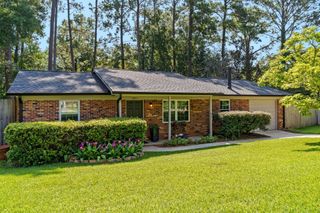 2951 Laris Drive, Tallahassee, FL 32303