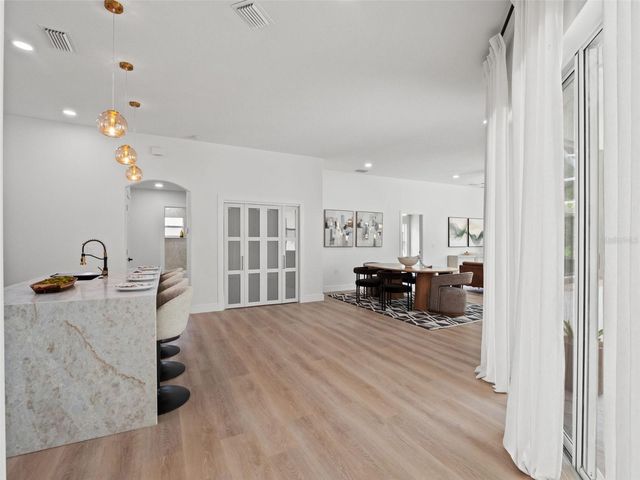6111 HERONCREST COURT, Lithia, FL 33547