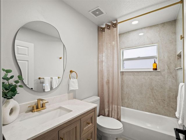 6111 HERONCREST COURT, Lithia, FL 33547