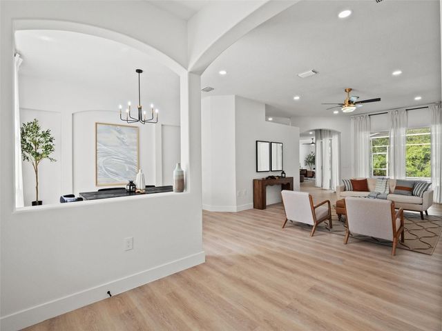 6111 HERONCREST COURT, Lithia, FL 33547