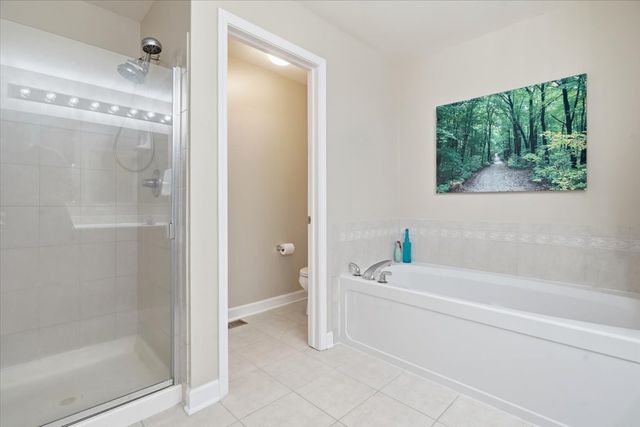 2835 Liberty Lakes Boulevard, Wauconda, IL 60084