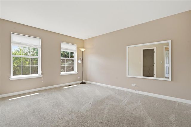 2835 Liberty Lakes Boulevard, Wauconda, IL 60084