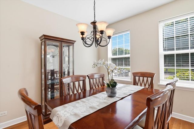 2835 Liberty Lakes Boulevard, Wauconda, IL 60084