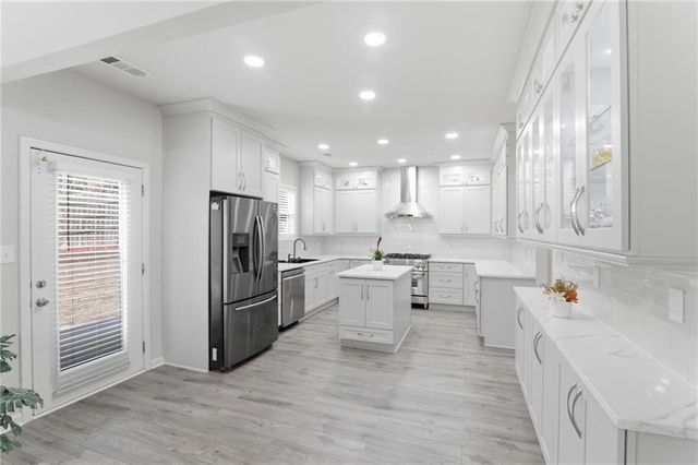 982 Gather Drive, Lawrenceville, GA 30043