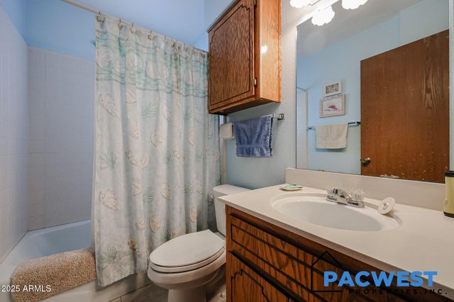 4801 W BEVERLY Lane, Glendale, AZ 85306