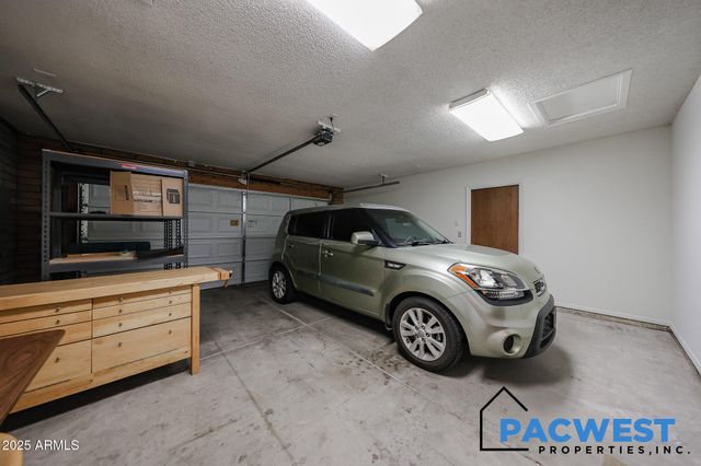 4801 W BEVERLY Lane, Glendale, AZ 85306