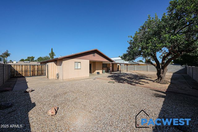 4801 W BEVERLY Lane, Glendale, AZ 85306