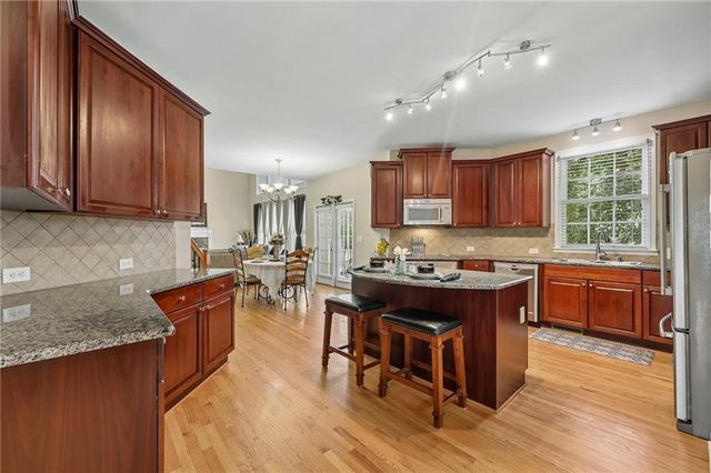 3856 Creekview Ridge Drive, Buford, GA 30518