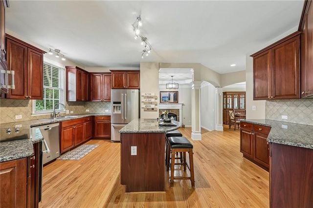 3856 Creekview Ridge Drive, Buford, GA 30518