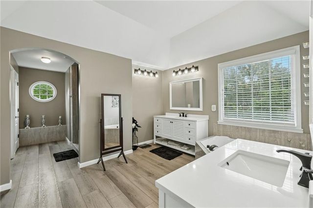 3856 Creekview Ridge Drive, Buford, GA 30518
