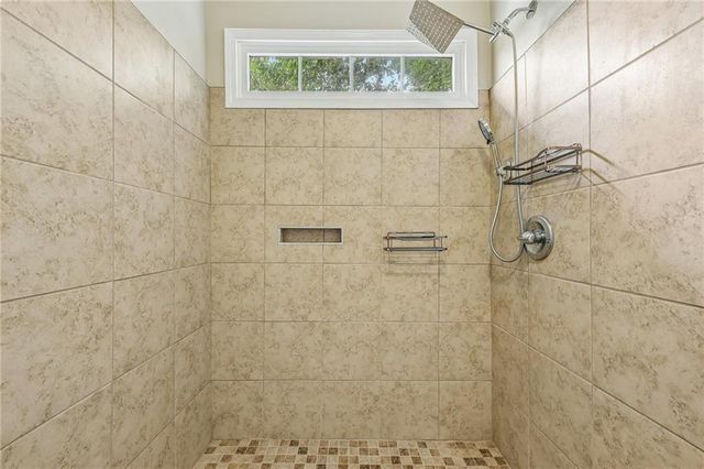 3856 Creekview Ridge Drive, Buford, GA 30518