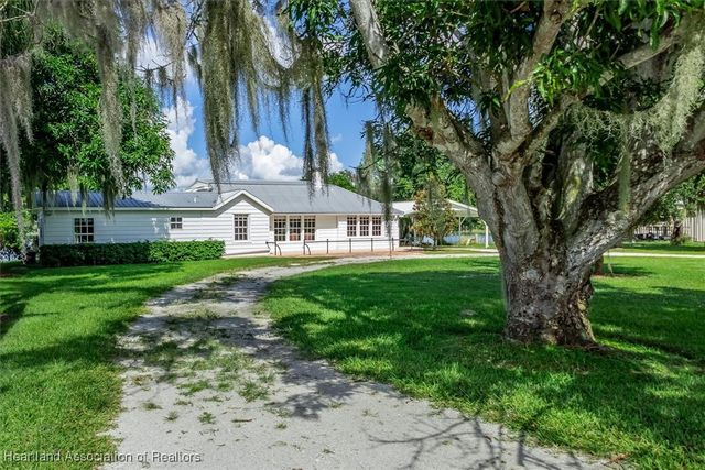 25 Dasher Road, Lake Placid, FL 33852