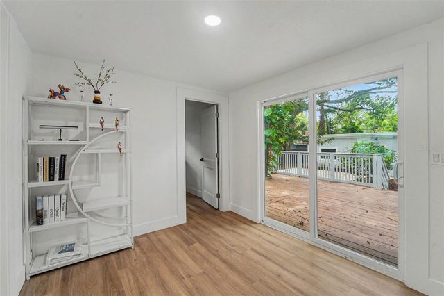 903 E CAYUGA STREET, Tampa, FL 33603