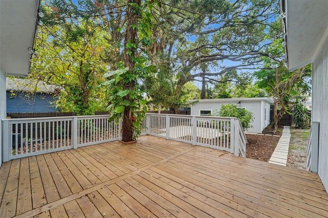 903 E CAYUGA STREET, Tampa, FL 33603