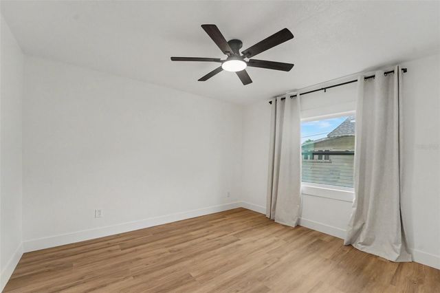 903 E CAYUGA STREET, Tampa, FL 33603