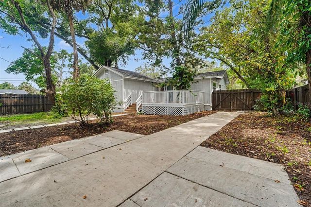 903 E CAYUGA STREET, Tampa, FL 33603