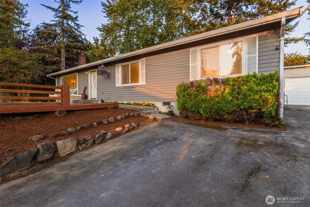 2417 S 249th Place, Kent, WA 98032