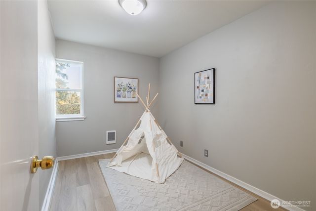 2417 S 249th Place, Kent, WA 98032