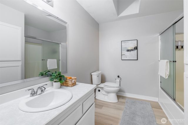 2417 S 249th Place, Kent, WA 98032