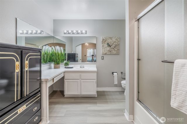 2417 S 249th Place, Kent, WA 98032