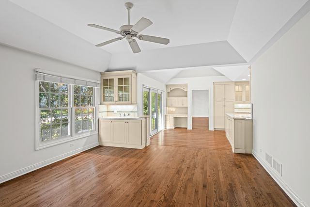 1735 Yale Court, Lake Forest, IL 60045