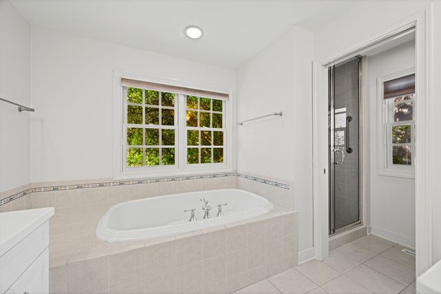 1735 Yale Court, Lake Forest, IL 60045