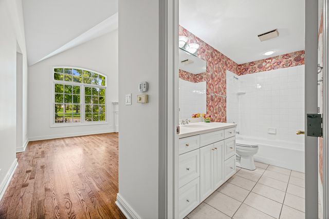 1735 Yale Court, Lake Forest, IL 60045