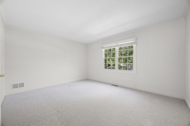 1735 Yale Court, Lake Forest, IL 60045