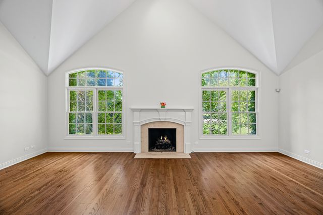 1735 Yale Court, Lake Forest, IL 60045