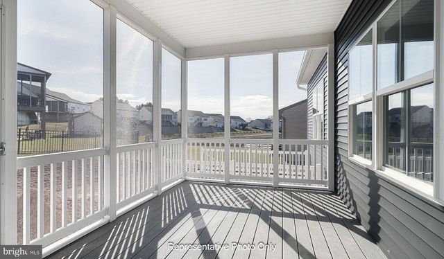 127 CRAFTSMAN DR, Mechanicsburg, PA 17055
