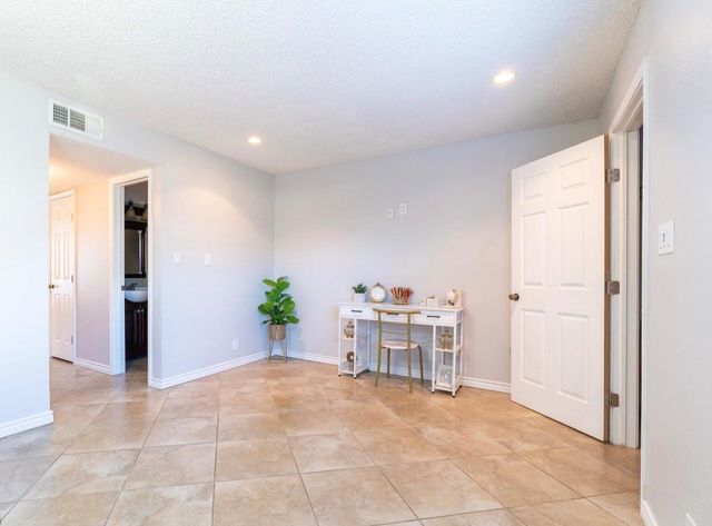 11002 Hammerly Boulevard 19, Houston, TX 77043