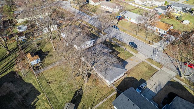 9380 Mckinley Street, Crown Point, IN 46307