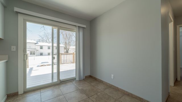 9380 Mckinley Street, Crown Point, IN 46307