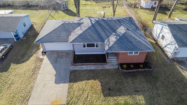 9380 Mckinley Street, Crown Point, IN 46307