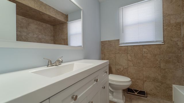 9380 Mckinley Street, Crown Point, IN 46307