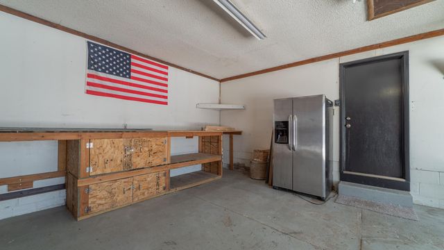 9380 Mckinley Street, Crown Point, IN 46307