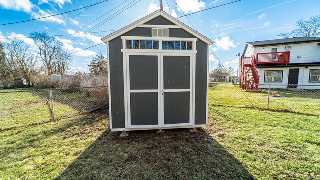 9380 Mckinley Street, Crown Point, IN 46307