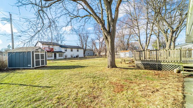 9380 Mckinley Street, Crown Point, IN 46307