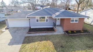 9380 Mckinley Street, Crown Point, IN 46307