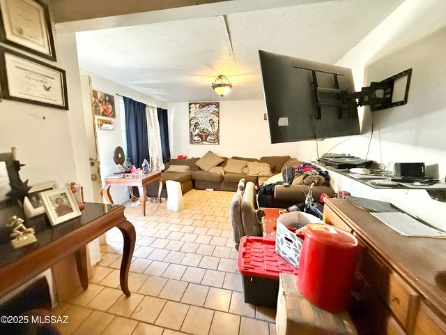 535 W Elm Street, Nogales, AZ 85621