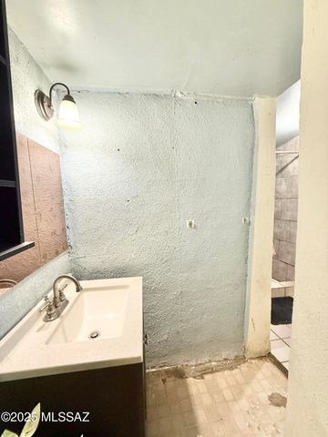 535 W Elm Street, Nogales, AZ 85621