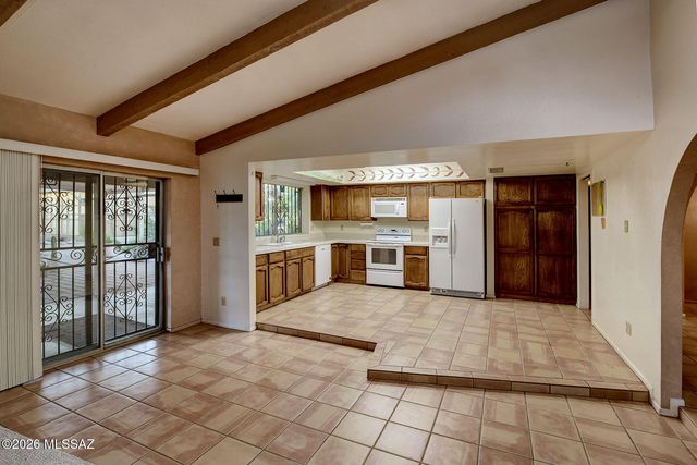 2560 N Jeanette Avenue, Tucson, AZ 85749